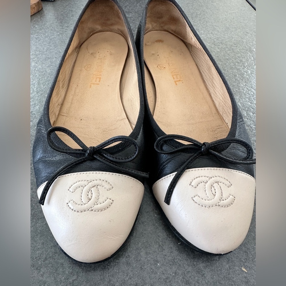 Chanel flats